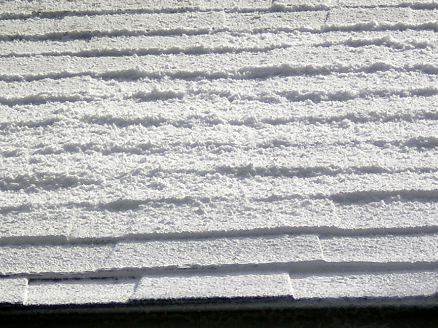 fake snow snwcel sprayed on a roof